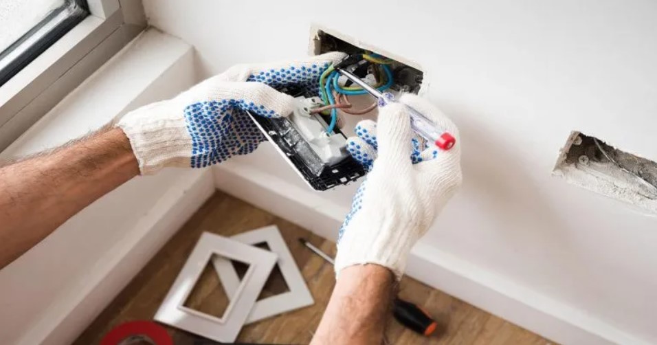 Repair An Electrical Outlet